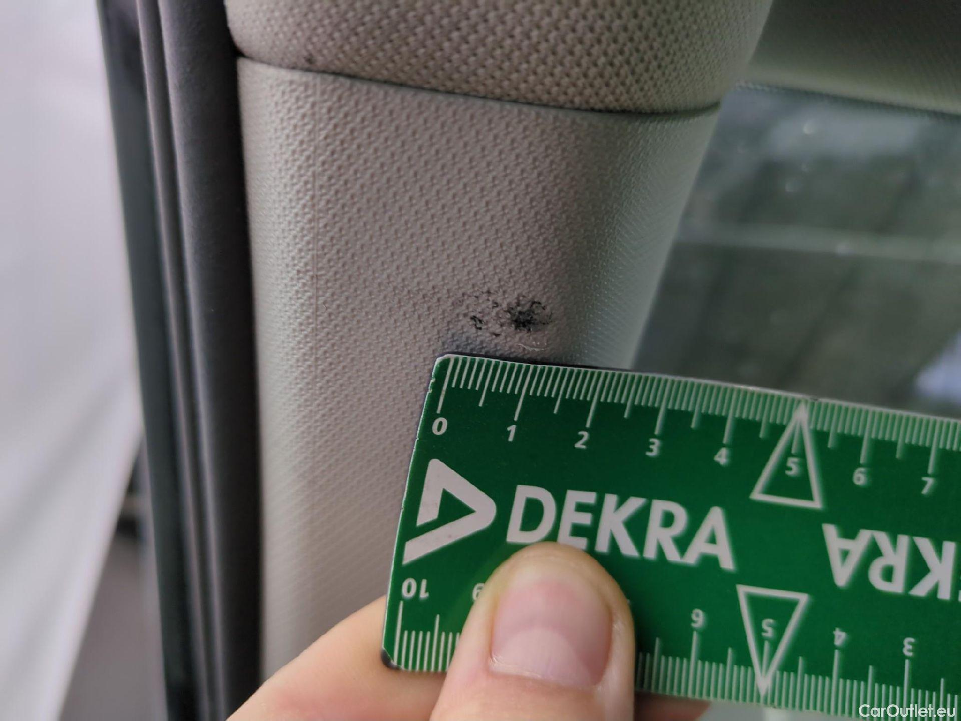  Volkswagen  Tiguan VOLKSWAGEN  / 2020 / 5P / SUV 2.0 TDI 150 DSG7 LIFE PLUS #2