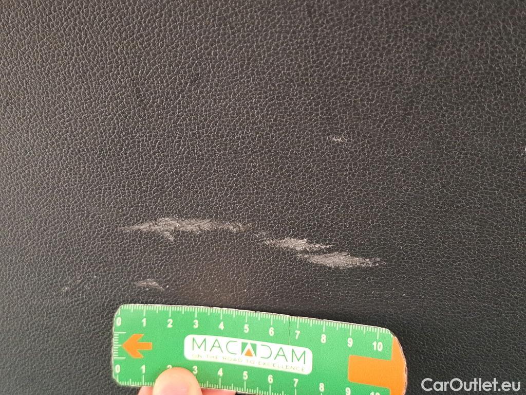  Volkswagen  Tiguan VOLKSWAGEN  / 2020 / 5P / SUV 2.0 TDI 150 DSG7 Life Business #16