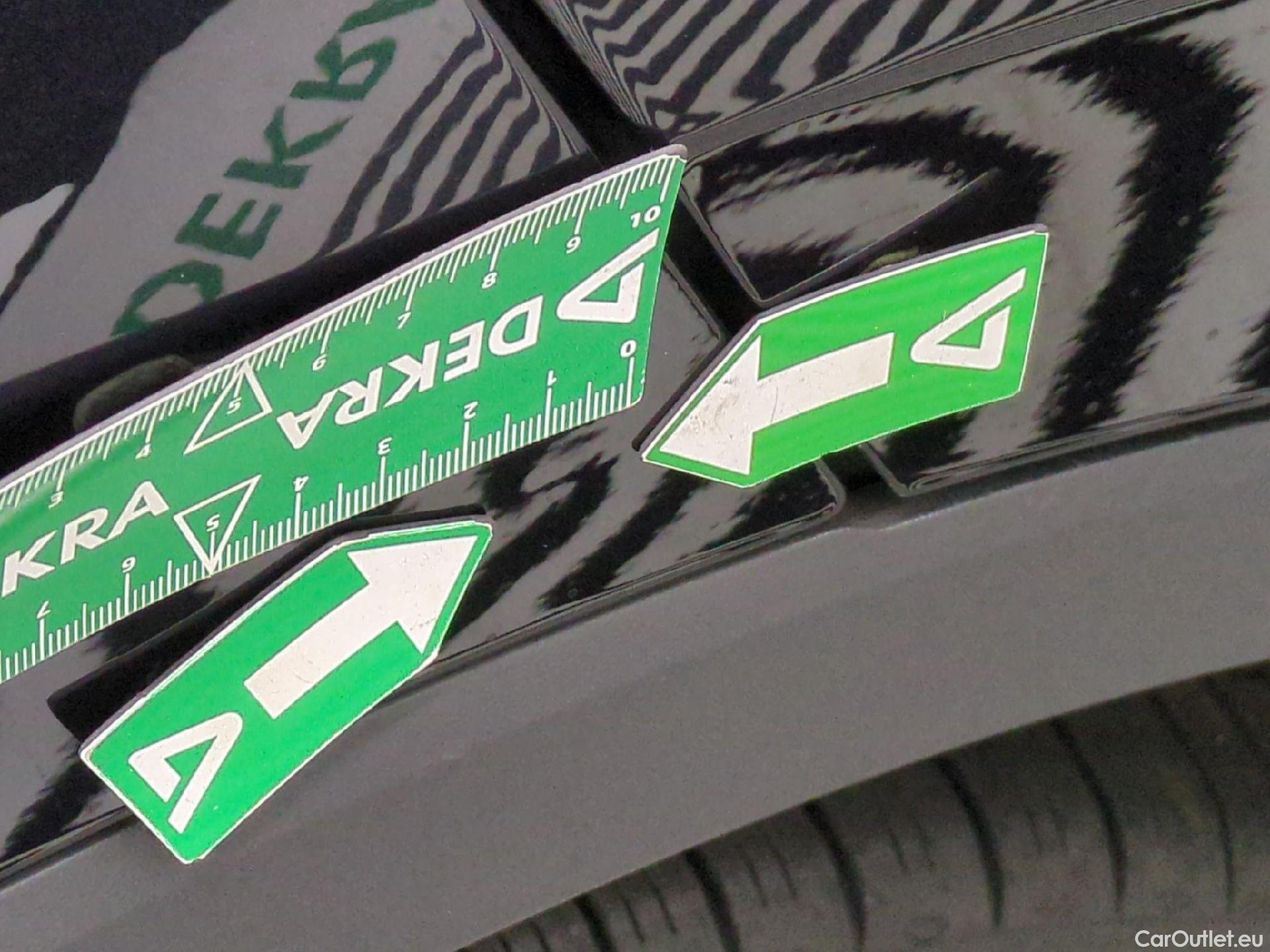  Volkswagen  Tiguan VOLKSWAGEN  / 2020 / 5P / SUV 2.0 TDI 150 DSG7 LIFE PLUS #11