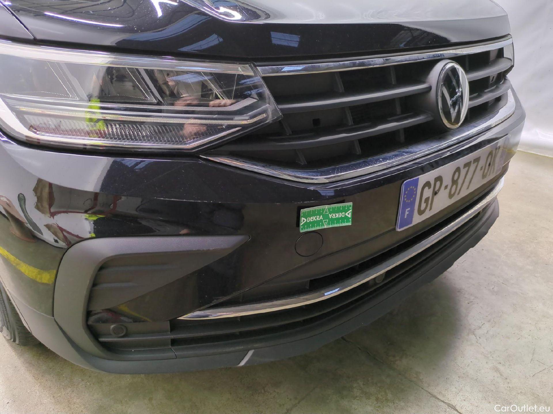  Volkswagen  Tiguan VOLKSWAGEN  / 2020 / 5P / SUV 2.0 TDI 150 DSG7 LIFE PLUS #31