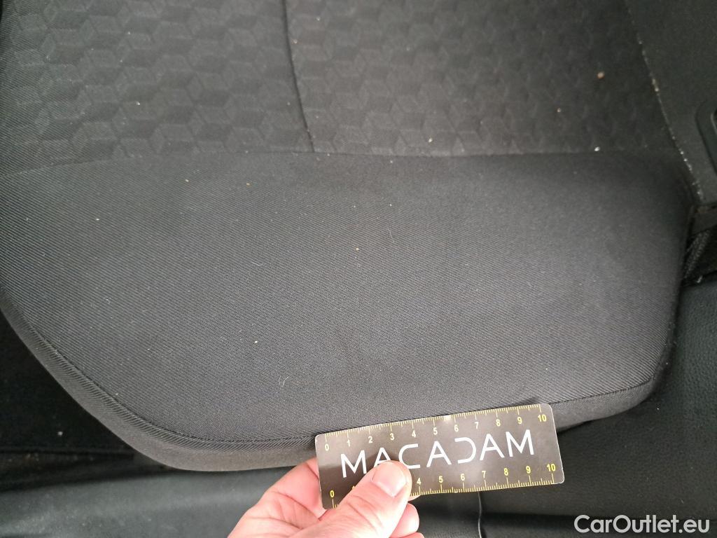  Toyota  Yaris TOYOTA  Hybride / 2019 / 5P / Berline Hybride 116h France Business Stage Acad #26