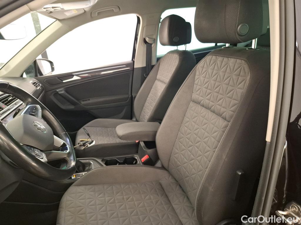  Volkswagen  Tiguan VOLKSWAGEN  / 2020 / 5P / SUV 2.0 TDI 150 DSG7 Life Business #25