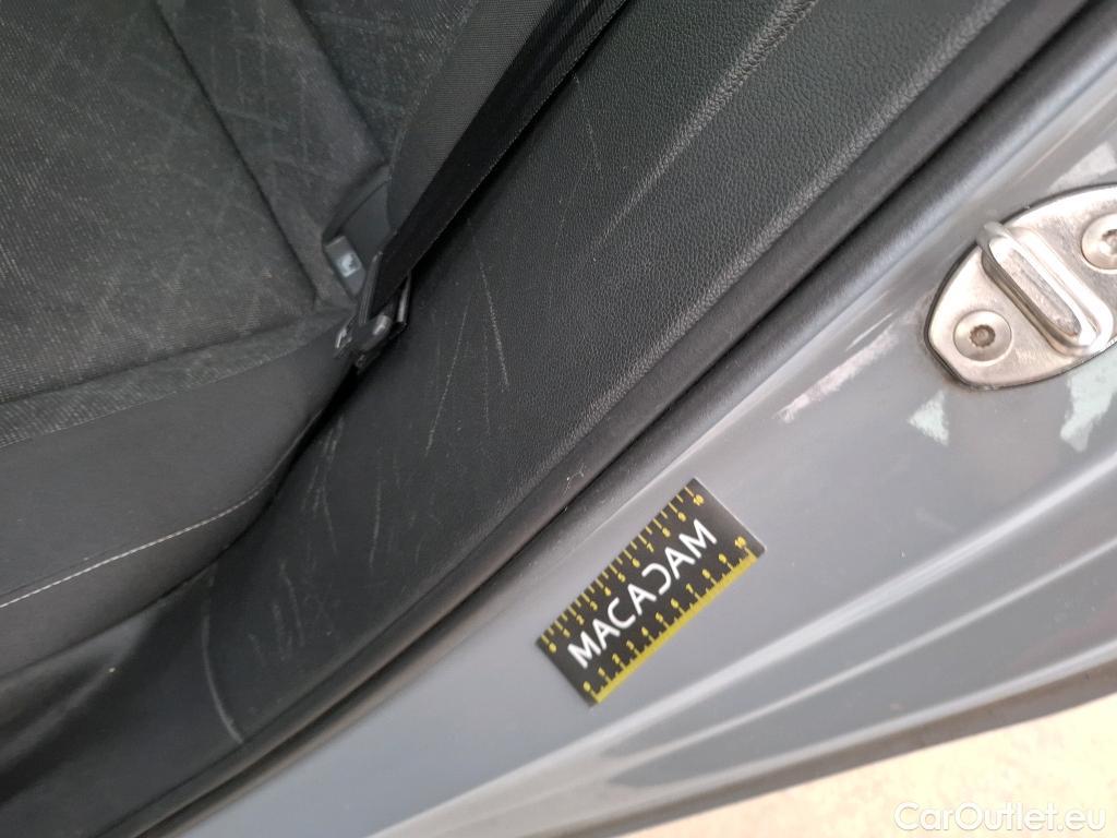  Volkswagen  Golf  VOLKSWAGEN SW / 2020 / 5P / Break 2.0 TDI SCR 115 DSG7 Life Business #6