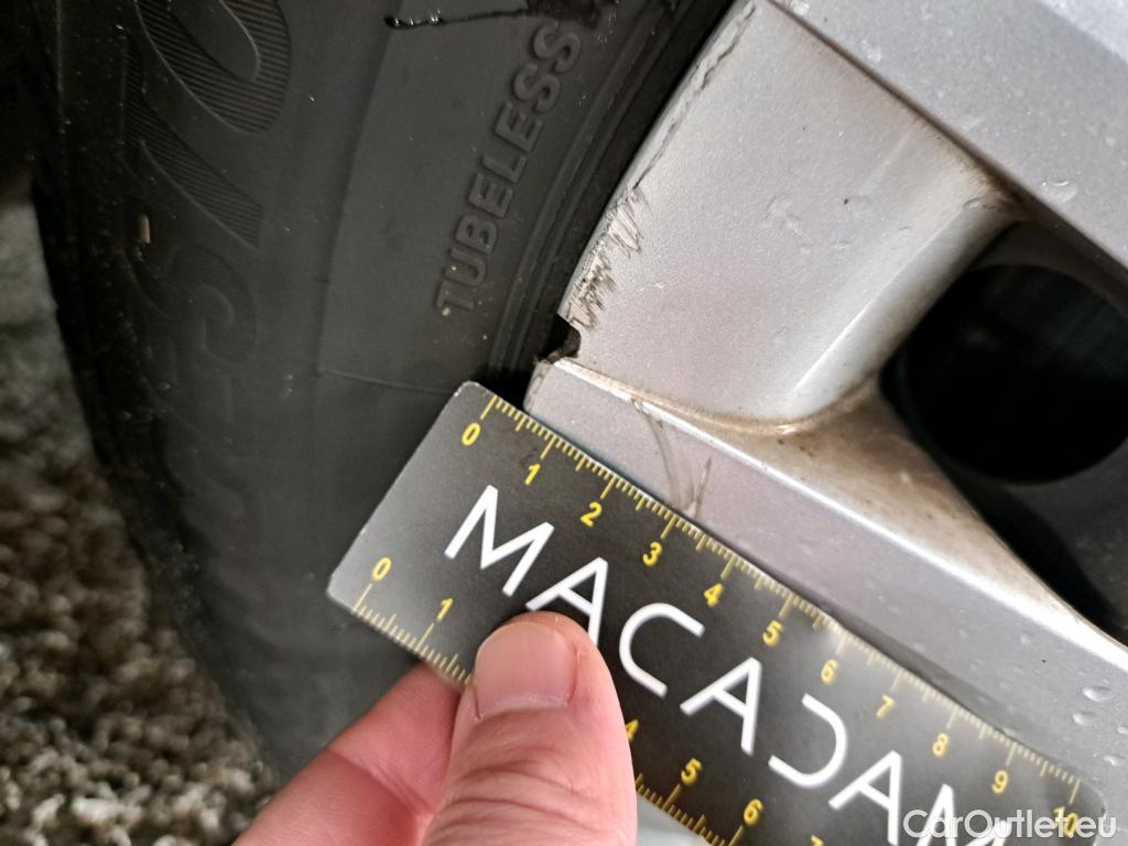  Toyota  Yaris TOYOTA  Hybride / 2019 / 5P / Berline Hybride 116h France Business Stage Acad #23