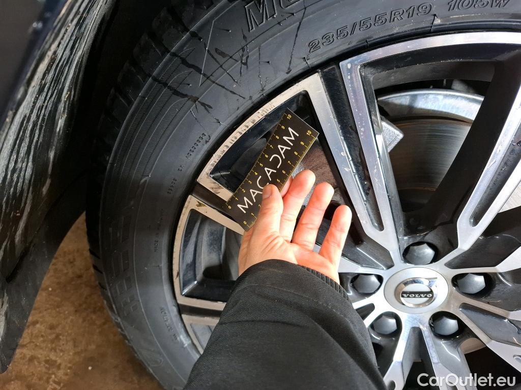  Volvo  XC60 VOLVO  / 2017 / 5P / SUV T8 Twin Engine 390 GT 8 Inscription Luxe #7