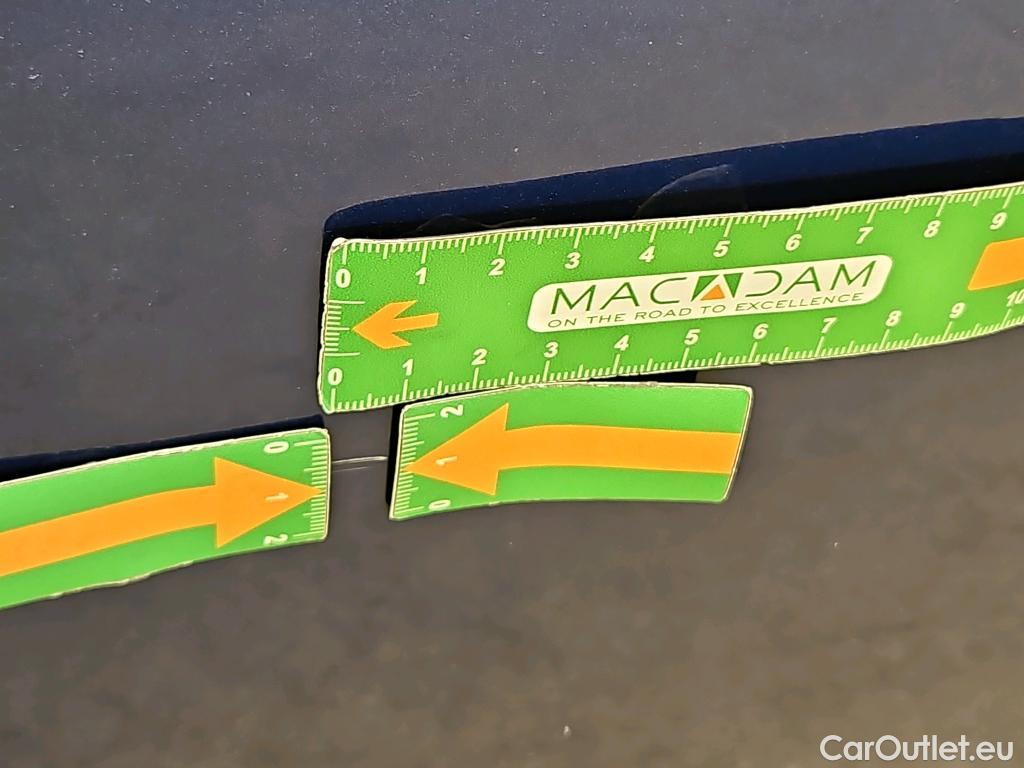  Tesla  Model 3 TESLA  / 2018 / 4P / Berline Autonomie Standard Plus RWD #23