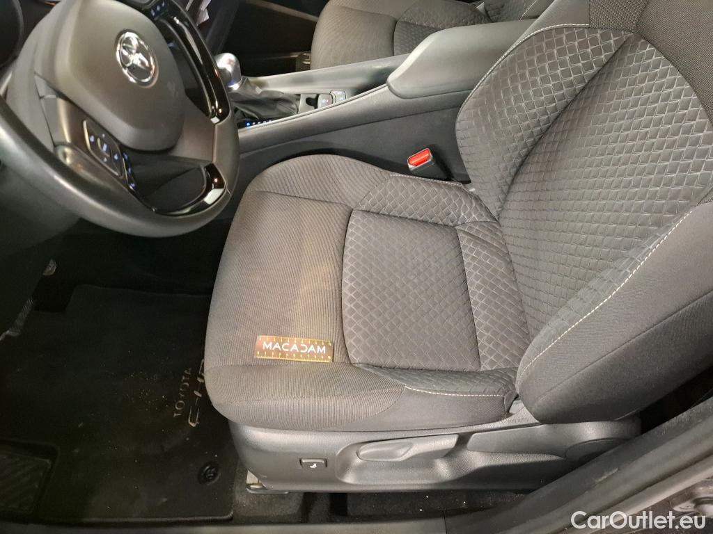  Toyota  C-HR TOYOTA  / 2016 / 5P / SUV 1.8 Hybride 122 Dynamic Business Stage A #6