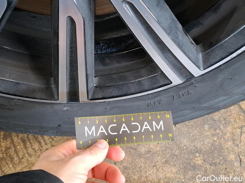  Volvo  XC60 VOLVO  / 2017 / 5P / SUV T8 Twin Engine 390 GT 8 Inscription Luxe #10