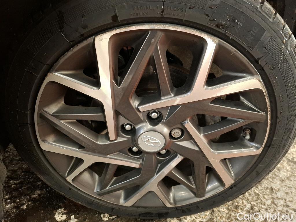  Hyundai  Konna HYUNDAI Kona / 2017 / 5P / SUV 1.6 GDi Hybrid DCT-6 Executive #14