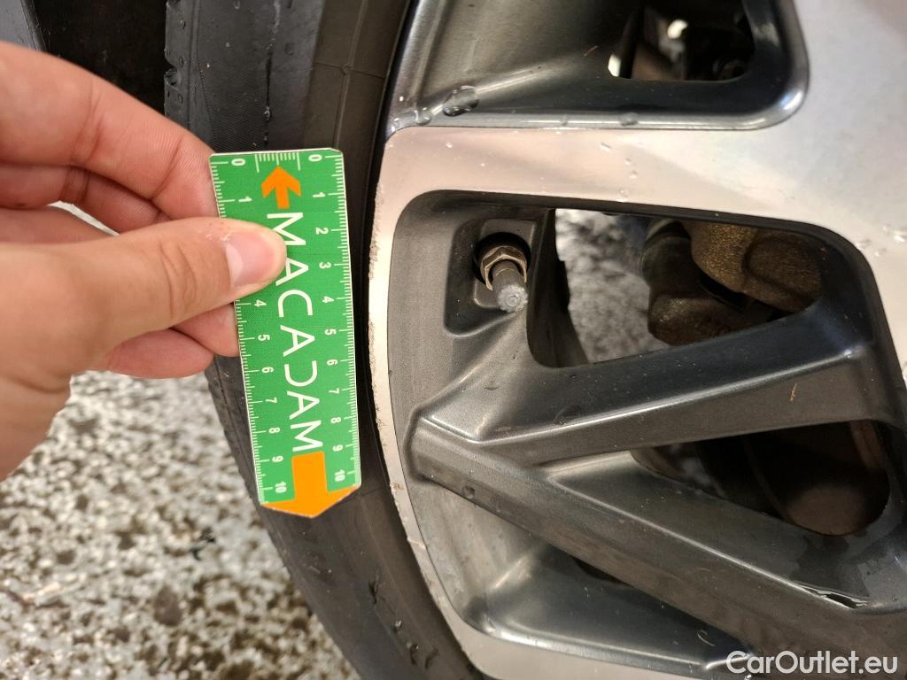  Hyundai  Konna HYUNDAI Kona / 2017 / 5P / SUV 1.6 GDi Hybrid DCT-6 Executive #11