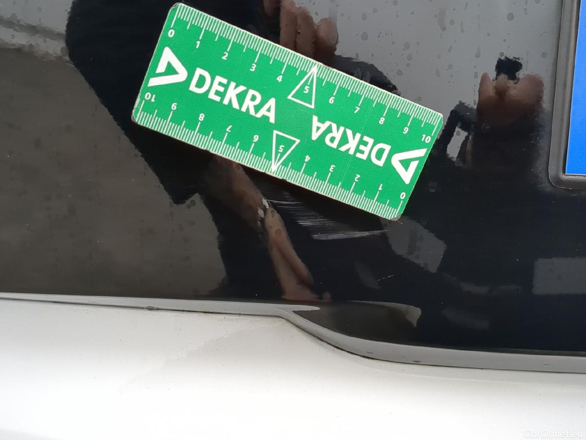  Toyota  Corolla TOYOTA  / 2018 / 5P / Berline Hybride 122h Dynamic Business #12