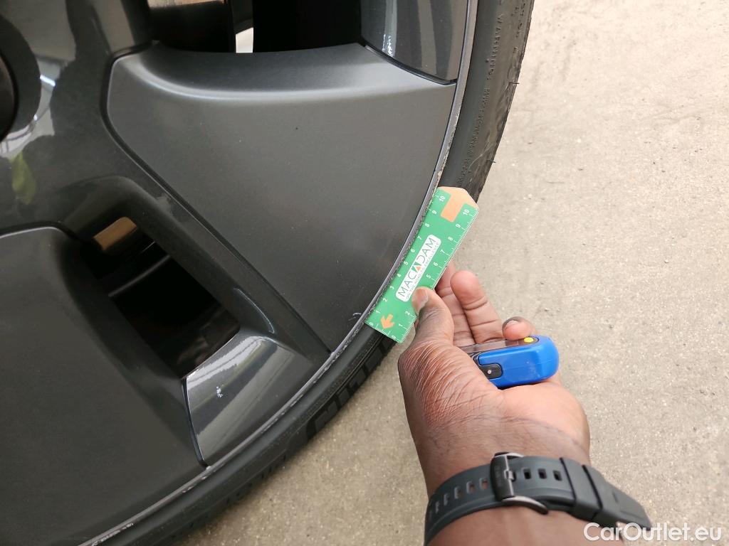  Tesla  Model 3 TESLA  / 2018 / 4P / Berline Autonomie Standard Plus RWD #14