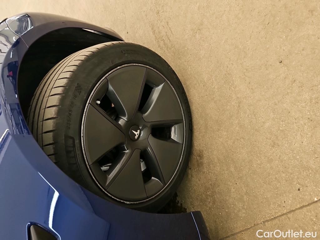  Tesla  Model 3 TESLA  / 2018 / 4P / Berline Autonomie Standard Plus RWD #12