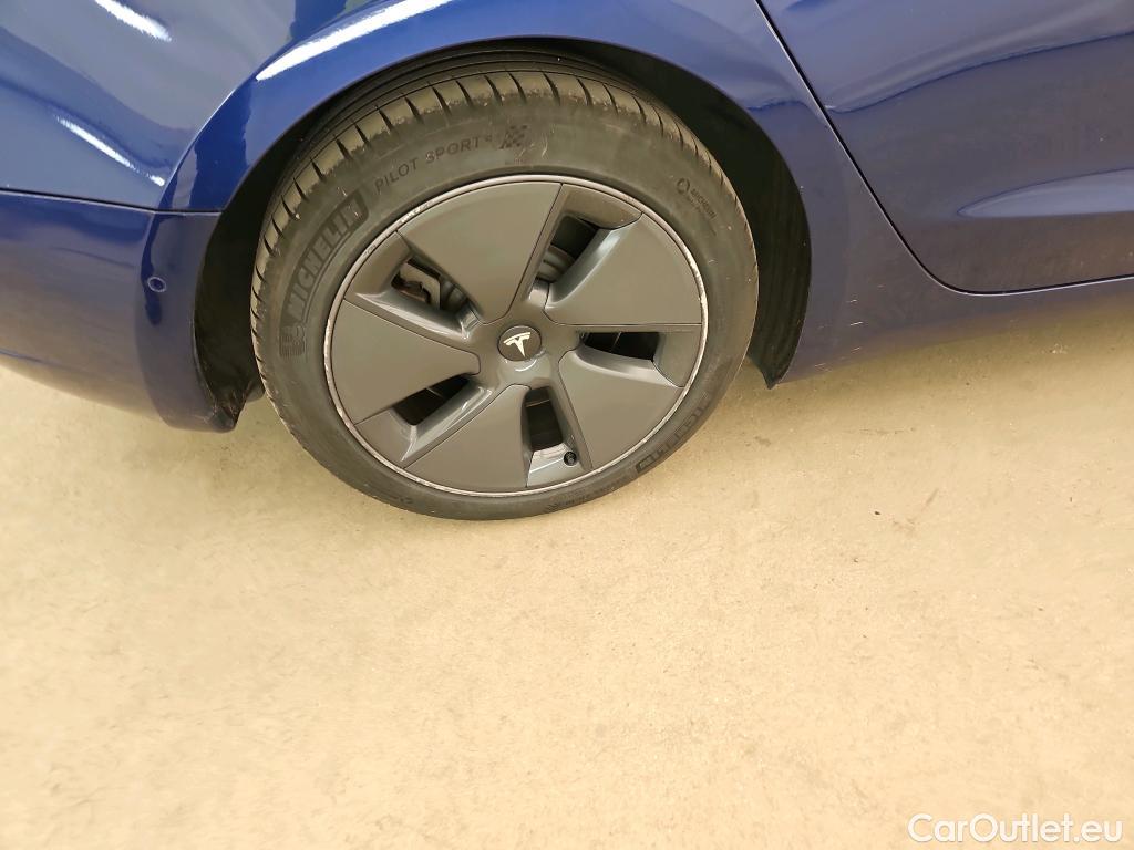  Tesla  Model 3 TESLA  / 2018 / 4P / Berline Autonomie Standard Plus RWD #9