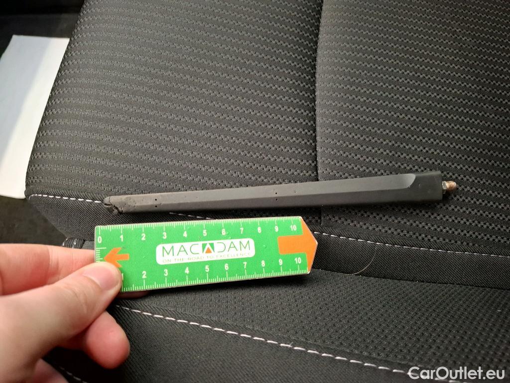  Renault  Megane RENAULT Mégane Estate / 2020 / 5P / Break Business E-TECH Plug-in Hybride 160 #12