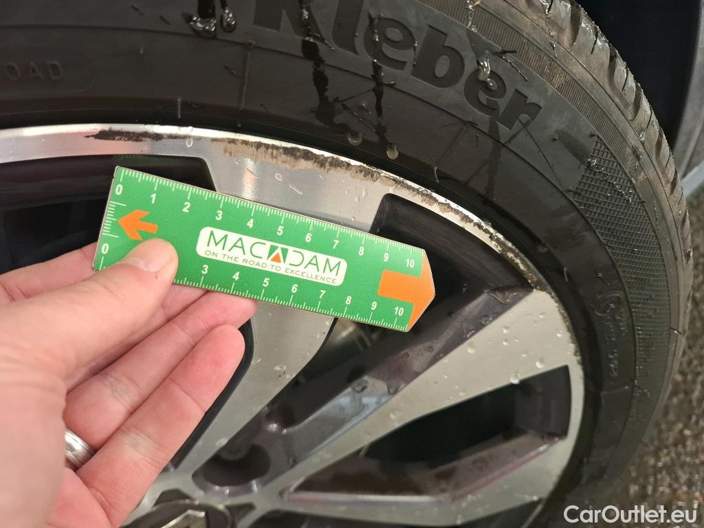  Renault  Megane RENAULT Mégane Estate / 2020 / 5P / Break techno TCe 140 EDC #16