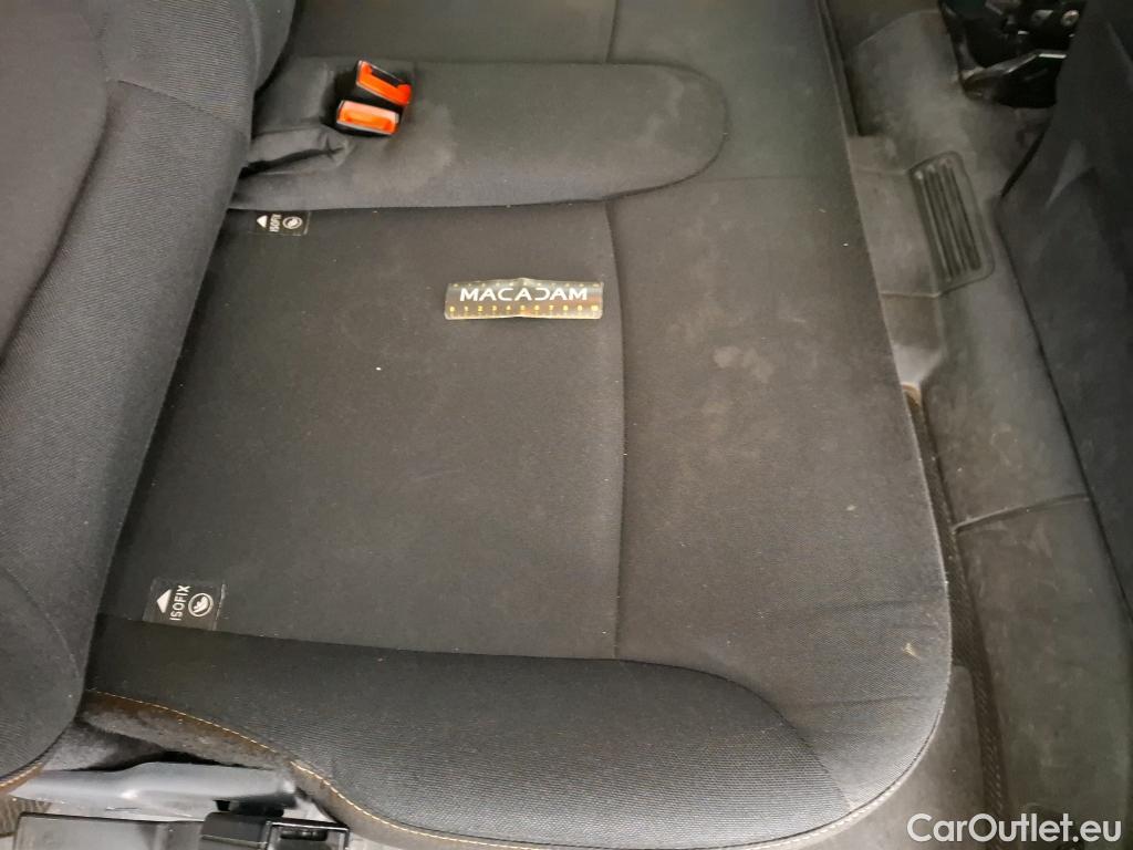  Renault  Trafic RENAULT  4p Combi Zen L1 Energy dCi 125 8 places #26