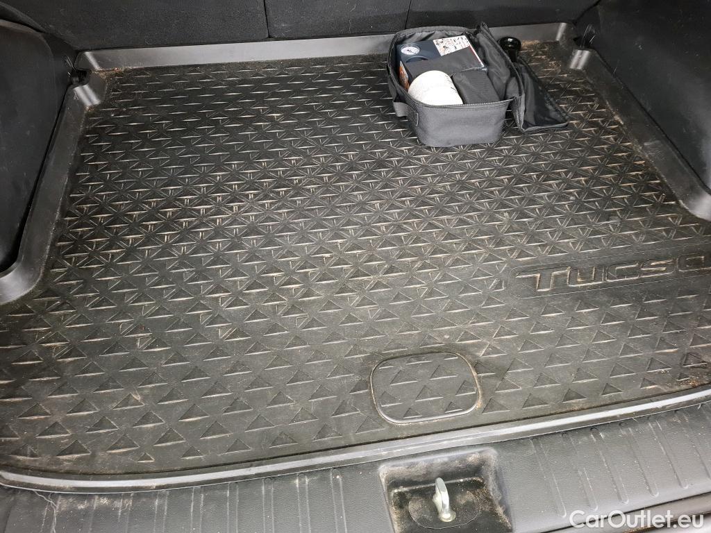  Hyundai  Tucson HYUNDAI  / 2020 / 5P / SUV 1.6 PHEV 265 HTRAC CREATIVE 4WD AUTO #4