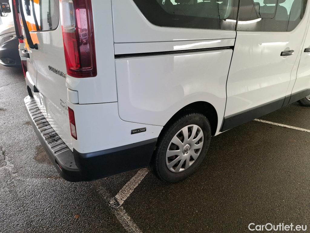  Renault  Trafic RENAULT  4p Combi Zen L1 Energy dCi 125 8 places #36