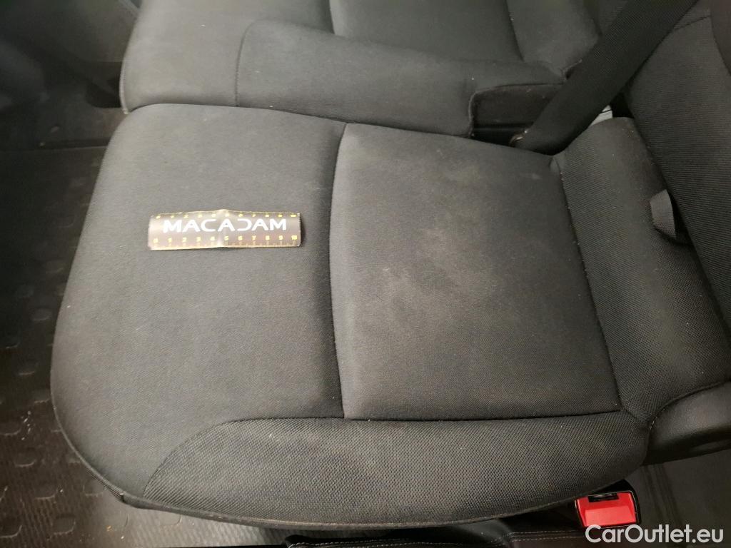  Renault  Trafic RENAULT  4p Combi Zen L1 Energy dCi 125 8 places #24