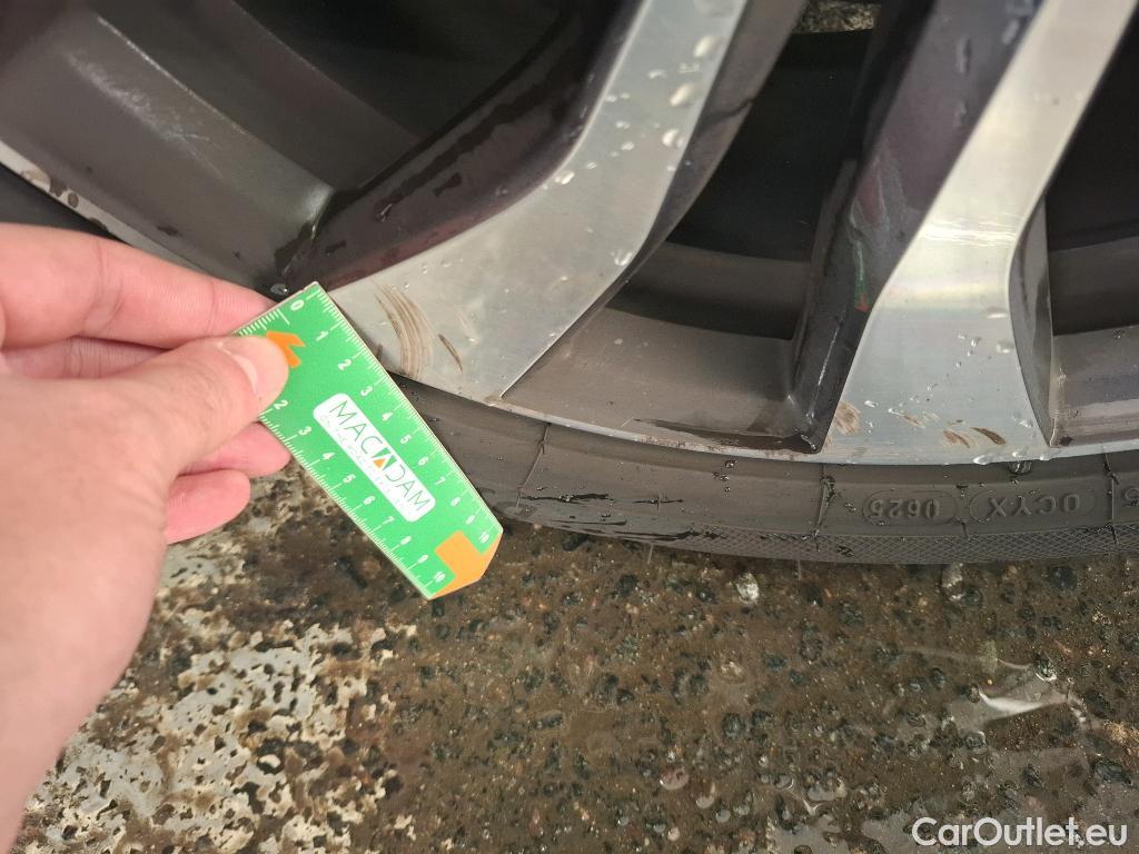  Renault  Megane RENAULT Mégane Estate / 2020 / 5P / Break techno TCe 140 EDC #18