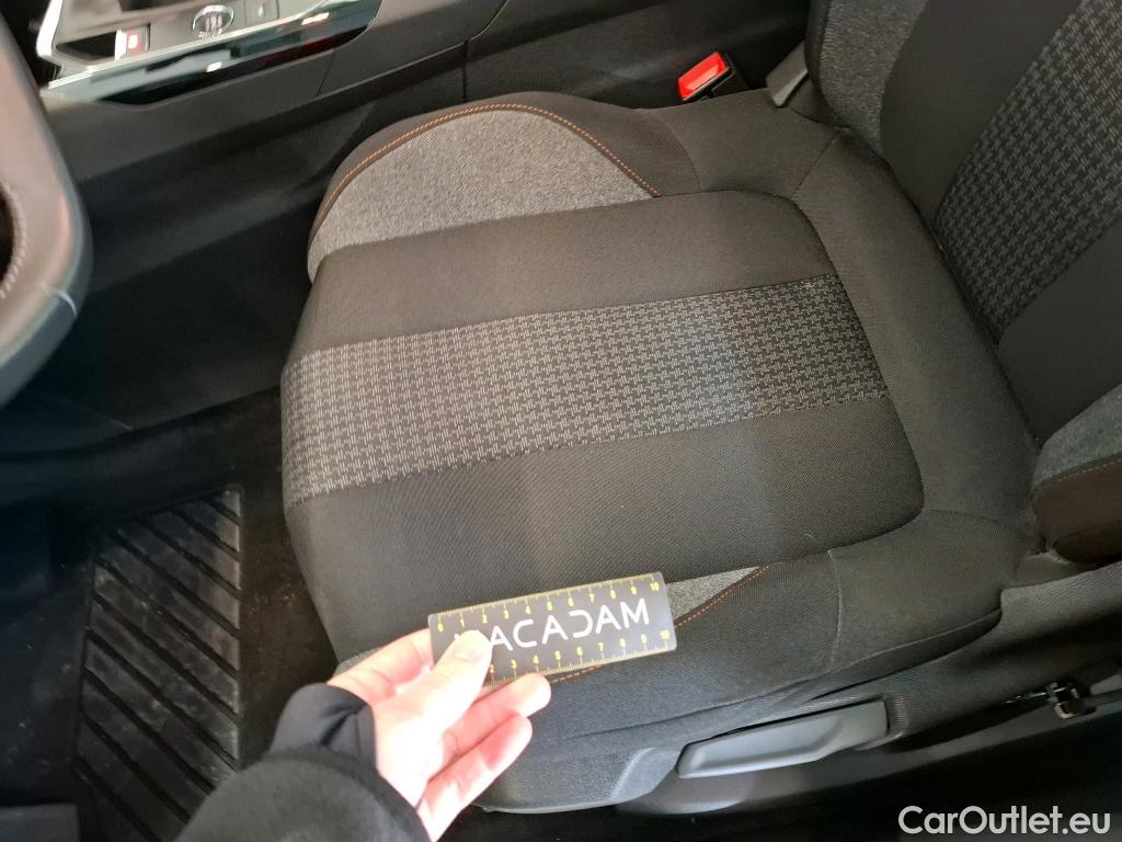  Peugeot  3008  II Active Pack 1.2 PureTech 130CV BVM6 E6d #2