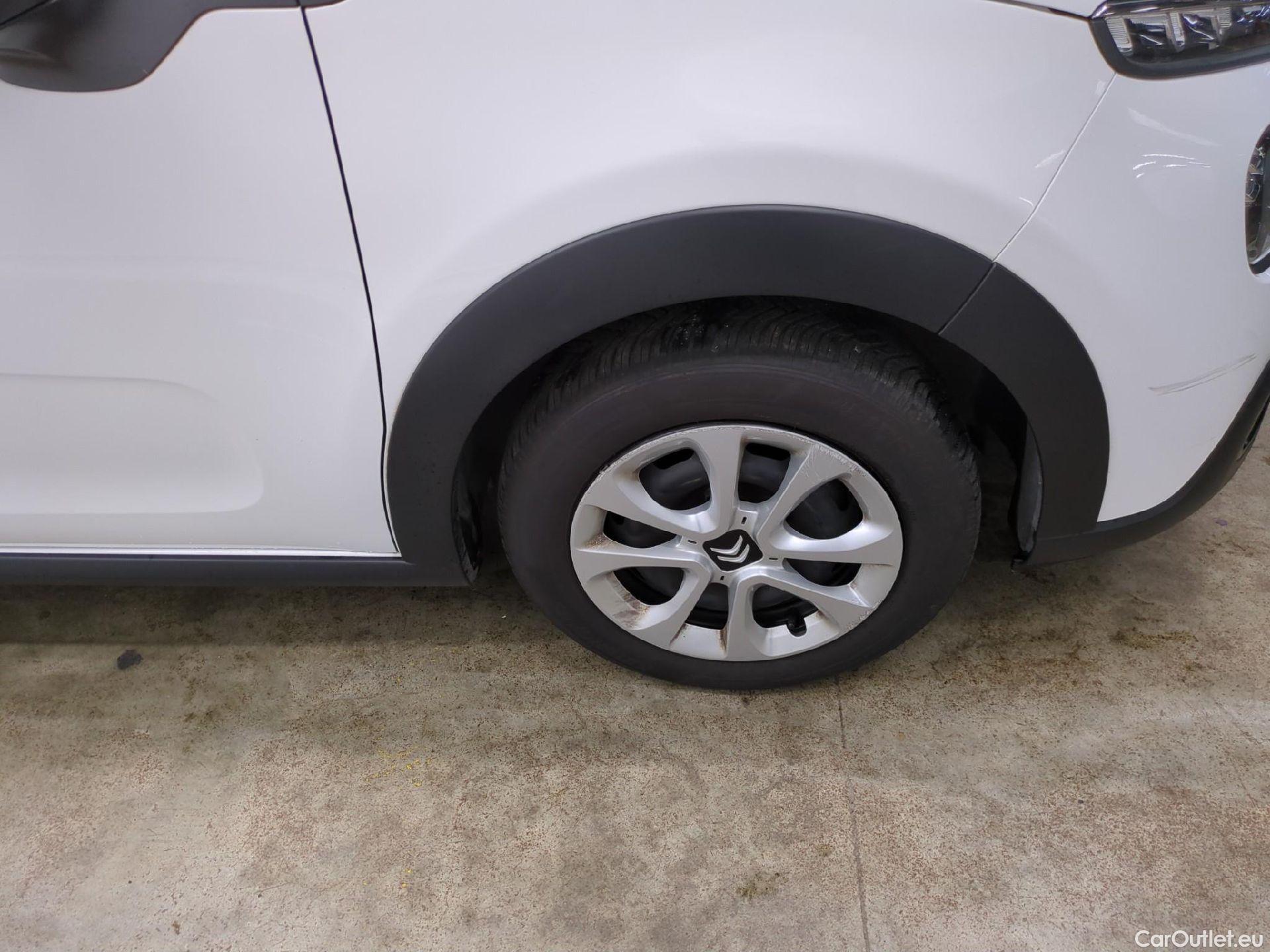  Citroen  C3  Feel Business 1.2 PureTech 80CV BVM5 E6d #1