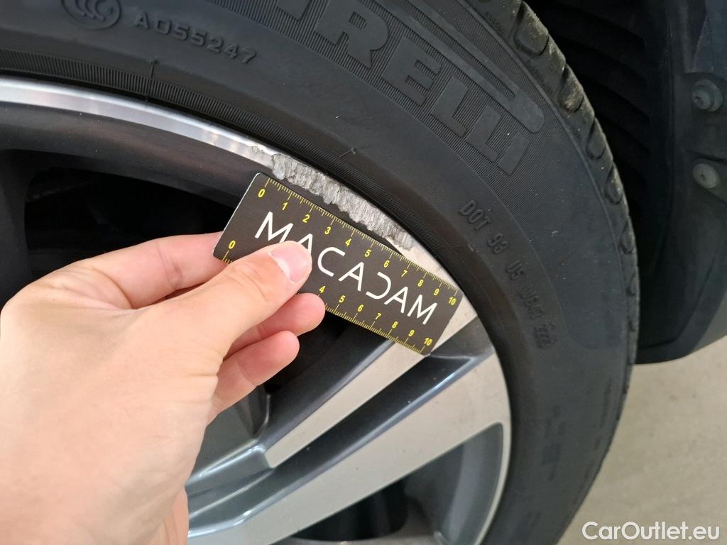  Peugeot  3008  Allure Pack 1.5 HDi 130CV BVA8 E6d #27