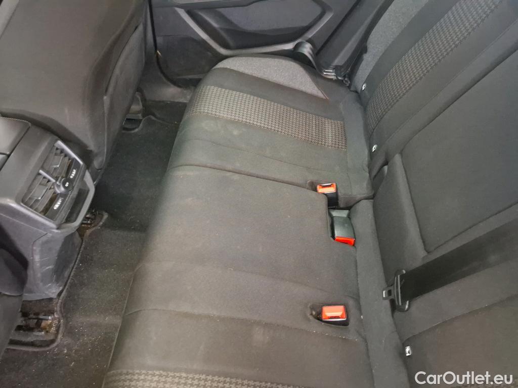  Peugeot  3008  Active Business 1.5 HDi 130CV BVA8 E6d #25