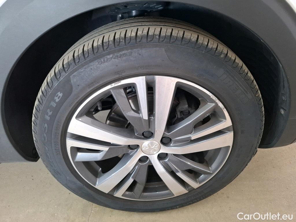  Peugeot  3008  Allure Pack 1.5 HDi 130CV BVA8 E6d #26