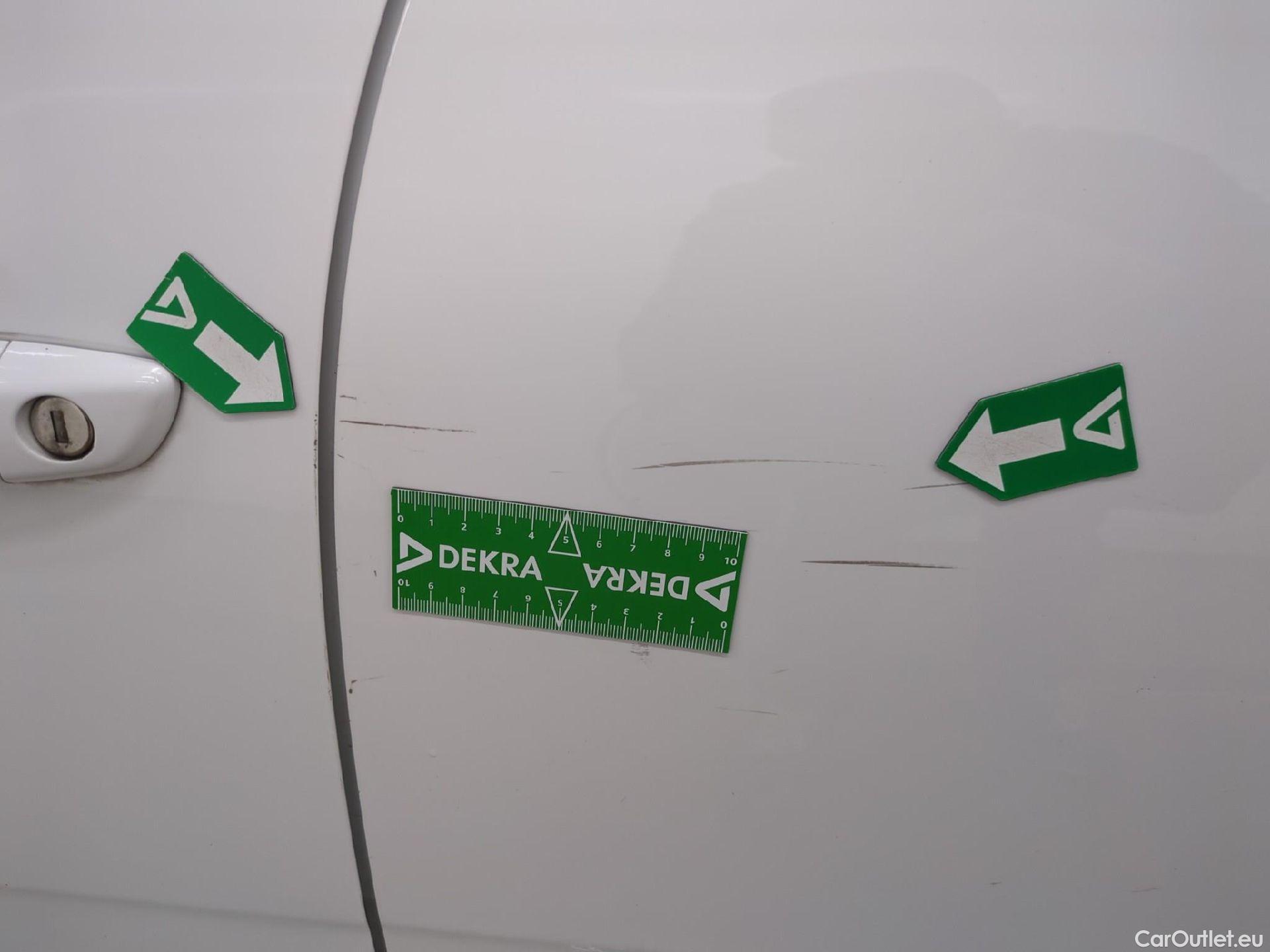  Citroen  C3  Feel Business 1.2 PureTech 80CV BVM5 E6d #7