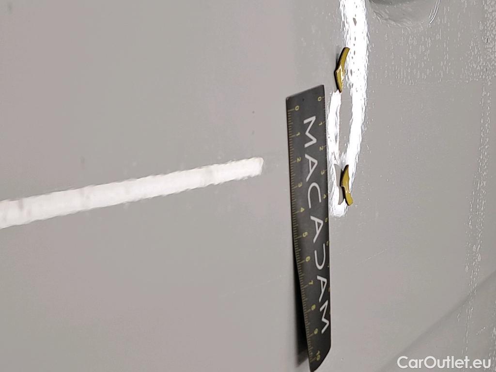  Citroen  C3 CITROEN  / 2016 / 5P / Berline PureTech 82 S&S BVM Feel Business #4