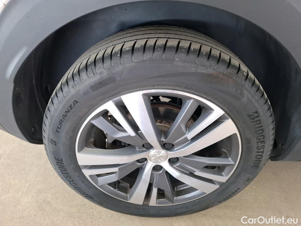  Peugeot  3008  Allure Pack 1.5 HDi 130CV BVA8 E6d #20