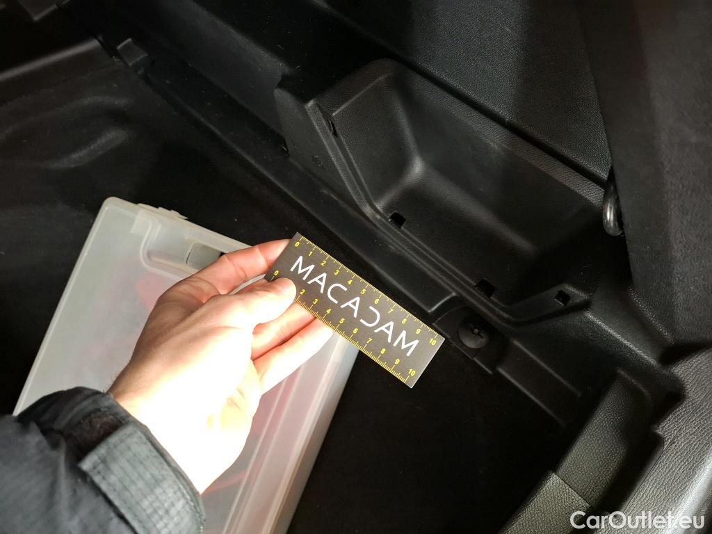  Peugeot  3008  Allure Business 1.2 PureTech 130CV BVM6 E6d #4