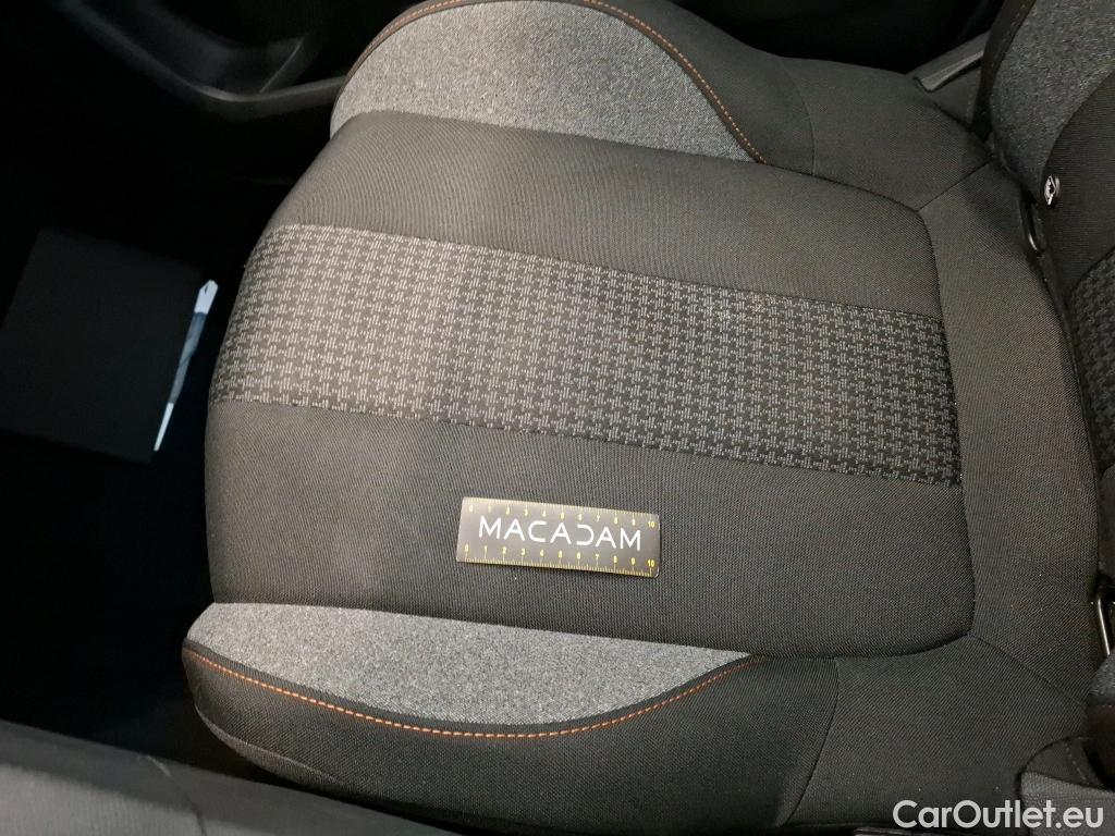  Peugeot  3008  II Active Pack 1.2 PureTech 130CV BVM6 E6d #1