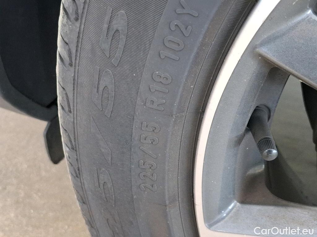  Peugeot  3008  Allure Pack 1.5 HDi 130CV BVA8 E6d #4