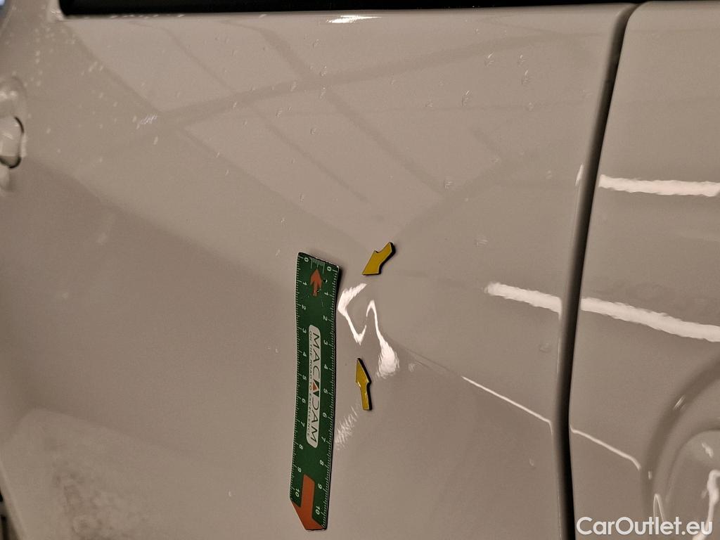  Toyota  Yaris TOYOTA  Hybride / 2017 / 5P / Berline 1.5 VVT-I HYBRID France Business #9