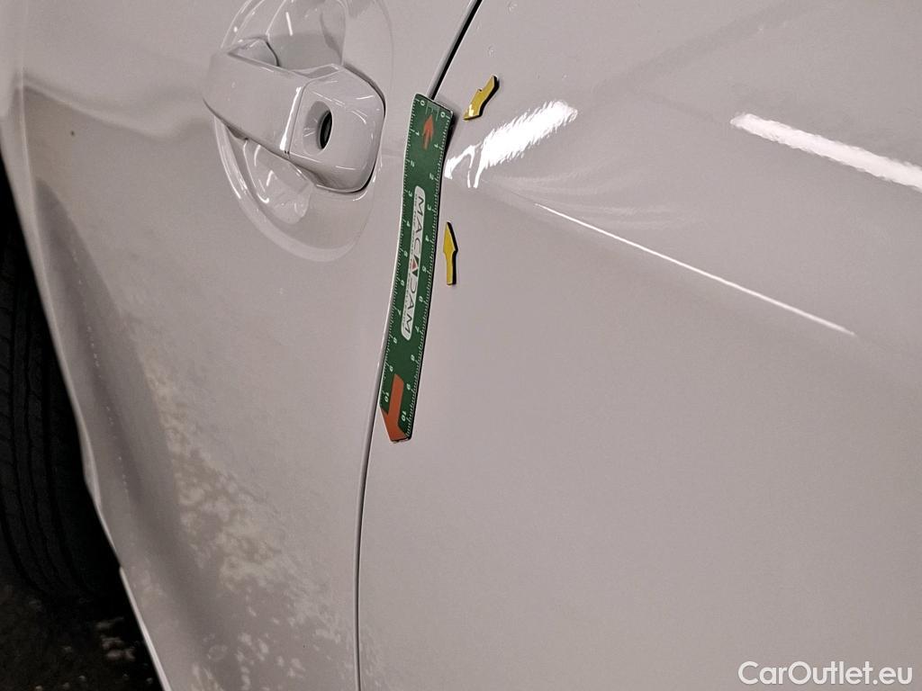  Toyota  Yaris TOYOTA  Hybride / 2017 / 5P / Berline 1.5 VVT-I HYBRID France Business #5