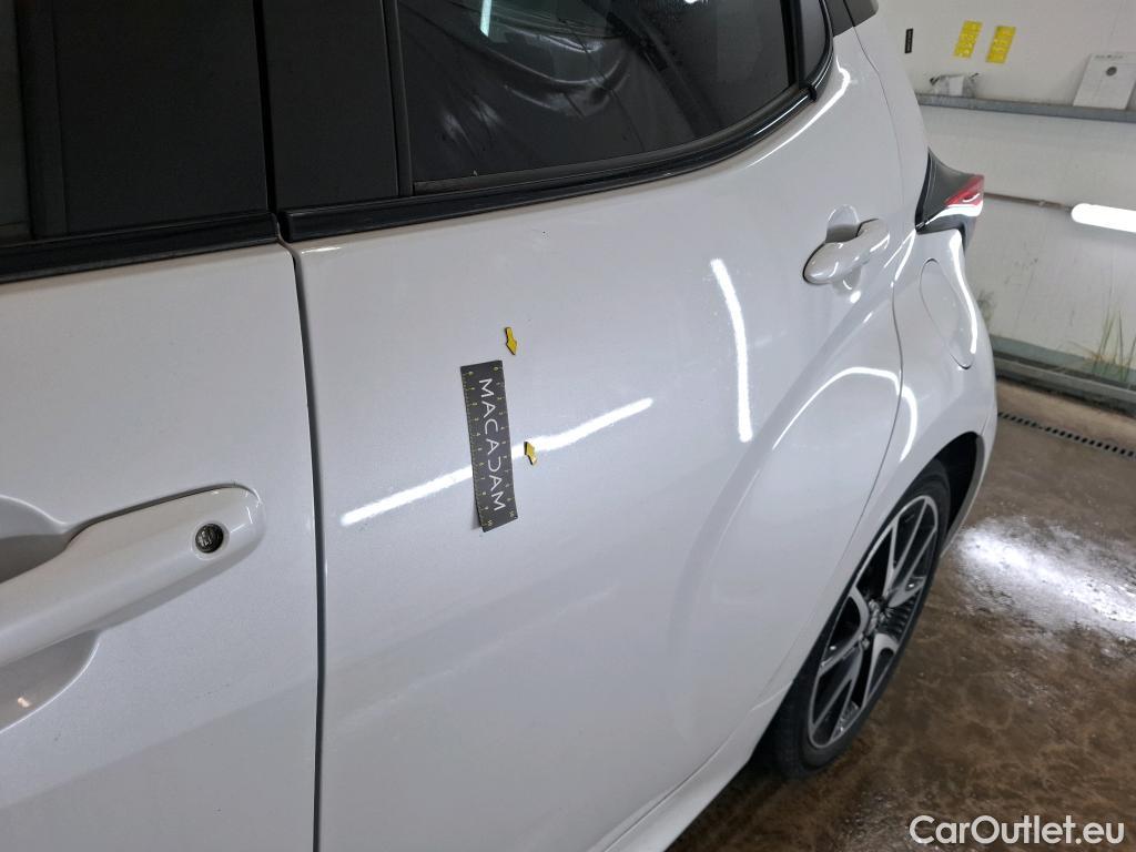  Toyota  Yaris TOYOTA  Hybride / 2019 / 5P / Berline Hybride 116h Collection #1