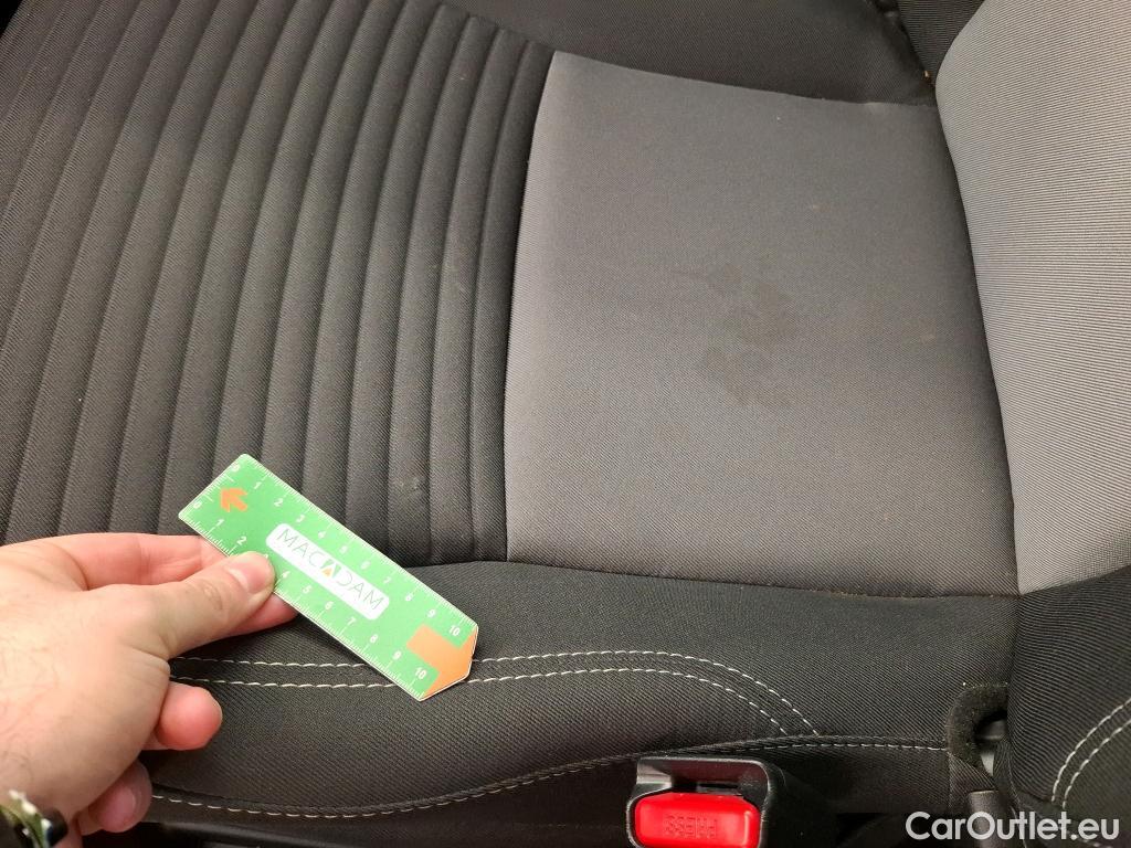  Toyota  Yaris TOYOTA  Hybride / 2017 / 5P / Berline 1.5 VVT-I HYBRID France Business #14