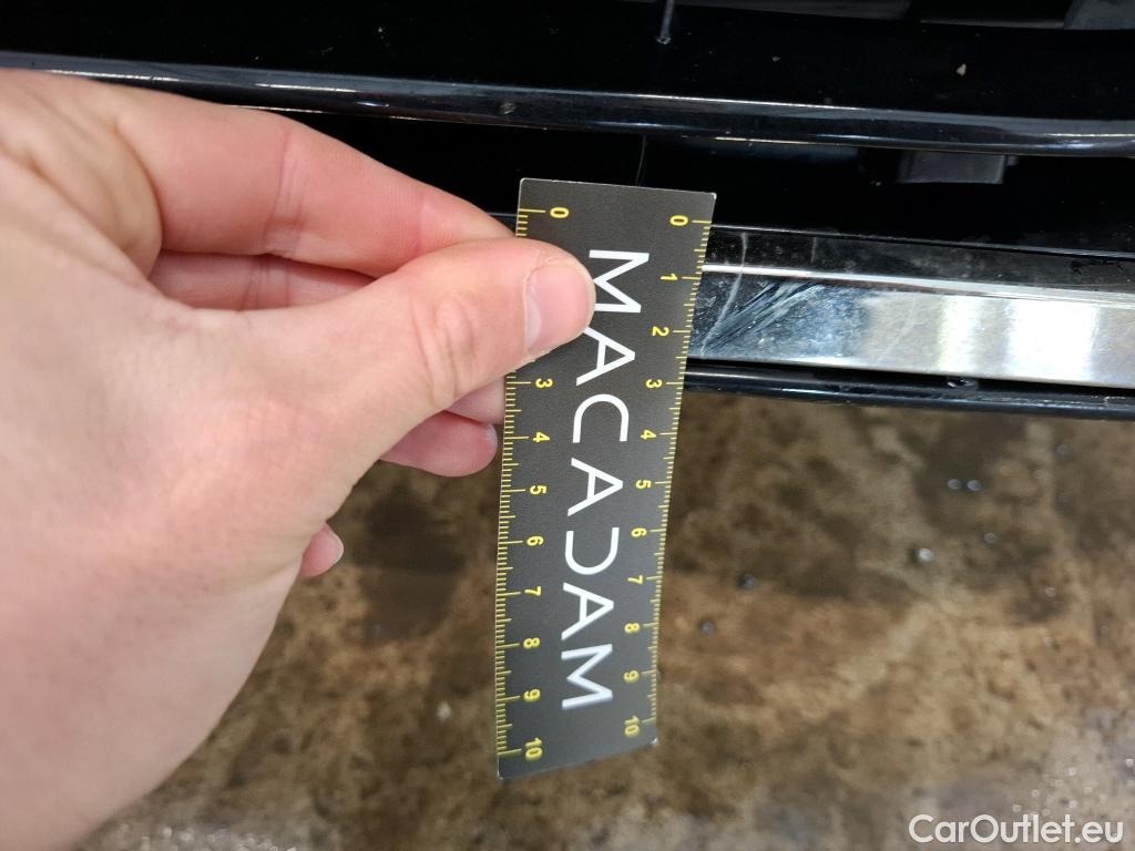  Toyota  Yaris TOYOTA  Hybride / 2019 / 5P / Berline Hybride 116h Collection #4