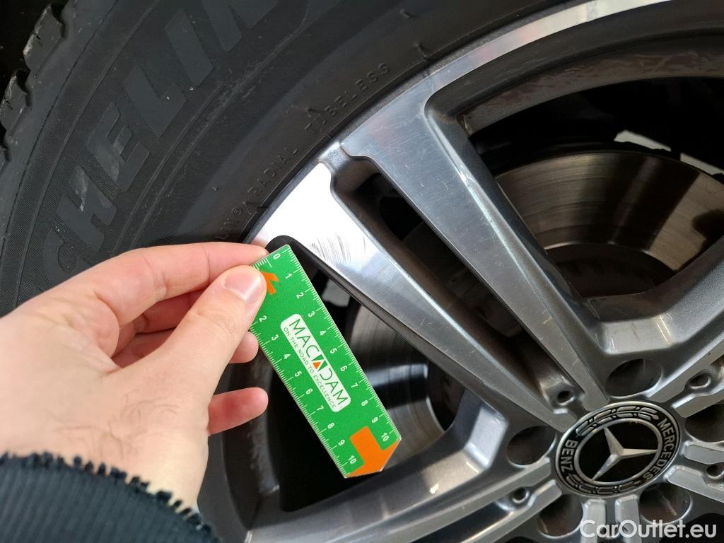  Mercedes  G-Klasee MERCEDES-BENZ GLC / 2019 / 5P / SUV 2.0 GLC 300 E BUSINESS LINE 4MATIC #23