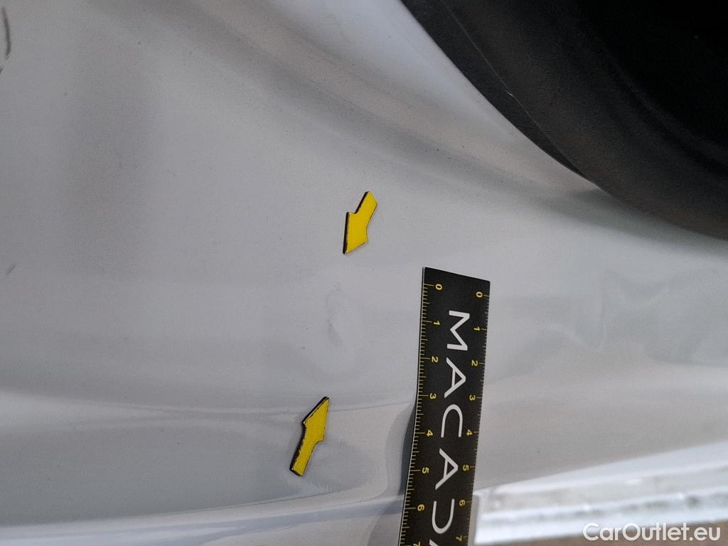  Mercedes  A-Klasse MERCEDES-BENZ Classe A Berline / 2018 / 4P / Berline A 180 d Business Line 7G-DCT #16