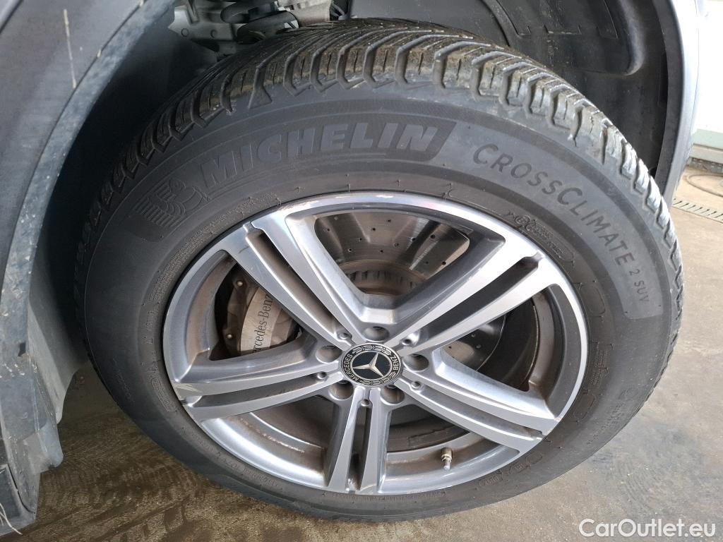  Mercedes  G-Klasee MERCEDES-BENZ GLC / 2019 / 5P / SUV 2.0 GLC 300 E BUSINESS LINE 4MATIC #25