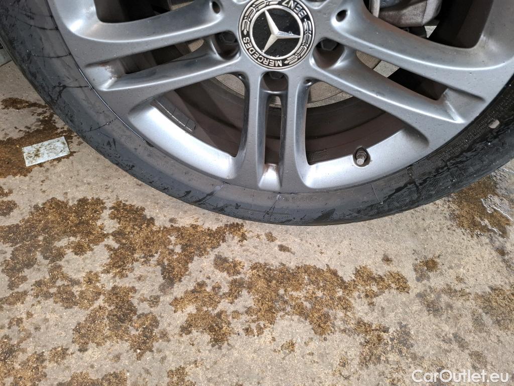  Mercedes  A-Klasse MERCEDES-BENZ Classe A Berline / 2018 / 4P / Berline A 180 d Business Line 7G-DCT #21