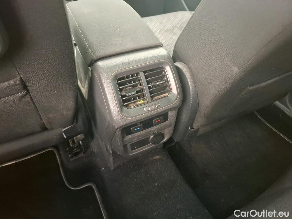  Volkswagen  Tiguan VOLKSWAGEN  Allspace / 2017 / 5P / SUV 2.0 TDI 150 DSG7 Confortline Business #28