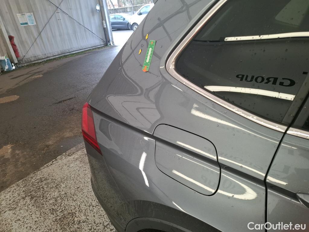  Volkswagen  Tiguan VOLKSWAGEN  Allspace / 2017 / 5P / SUV 2.0 TDI 150 DSG7 Confortline Business #36