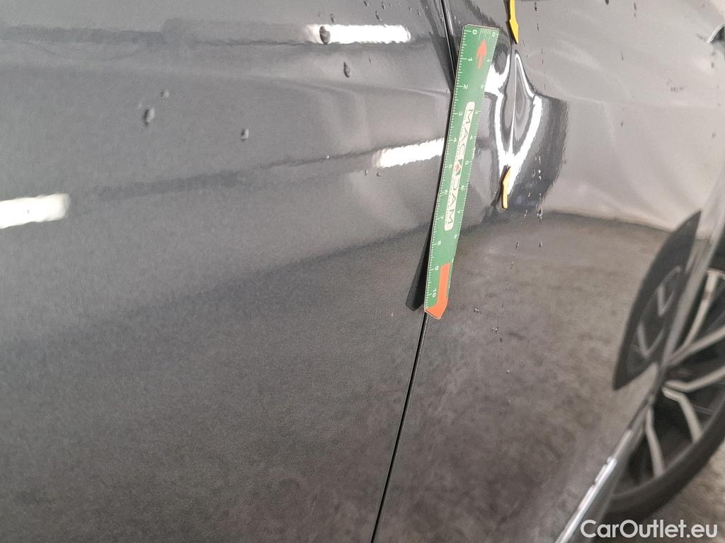  Volkswagen  Tiguan VOLKSWAGEN  Allspace / 2017 / 5P / SUV 2.0 TDI 150 DSG7 Confortline Business #22