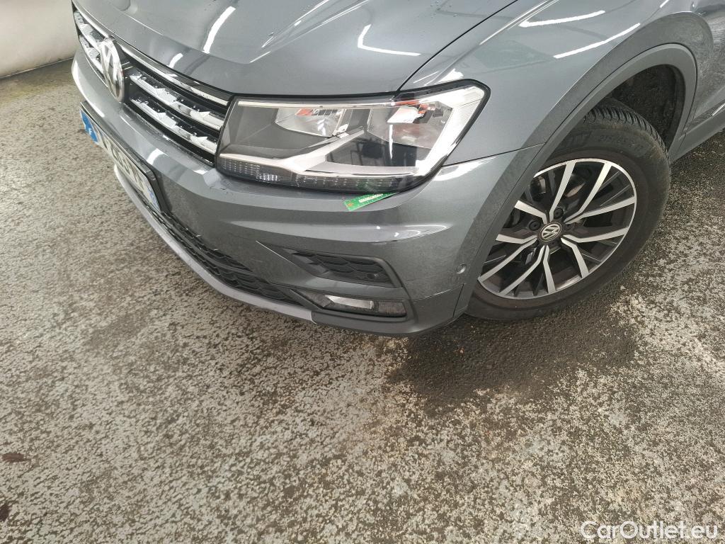  Volkswagen  Tiguan VOLKSWAGEN  Allspace / 2017 / 5P / SUV 2.0 TDI 150 DSG7 Confortline Business #25
