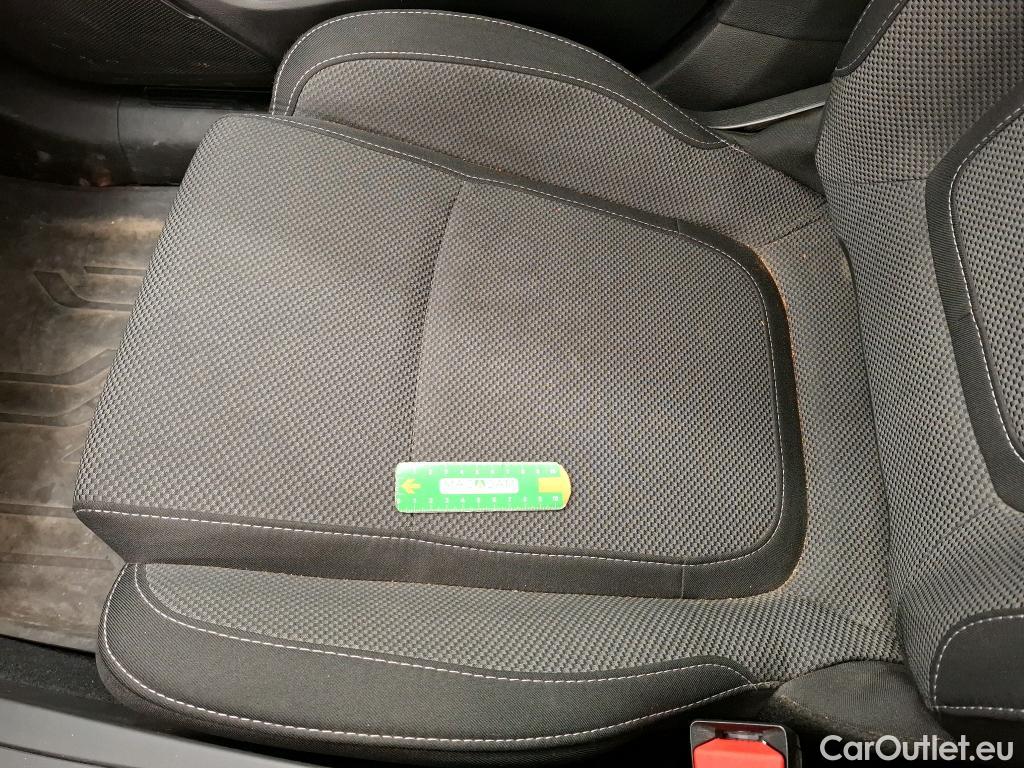  Renault  Megane RENAULT Mégane Société / 2020 / 5P / Berline Air Nav réversible Blue dCi 115 - 21N #23